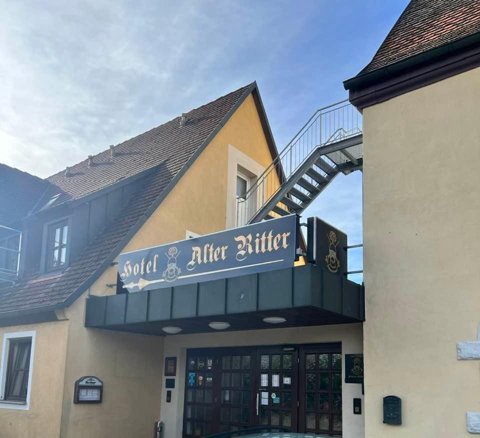 רוטנבורג אוב דר טאובר Hotel-Gasthof "Alter Ritter" מראה חיצוני תמונה
