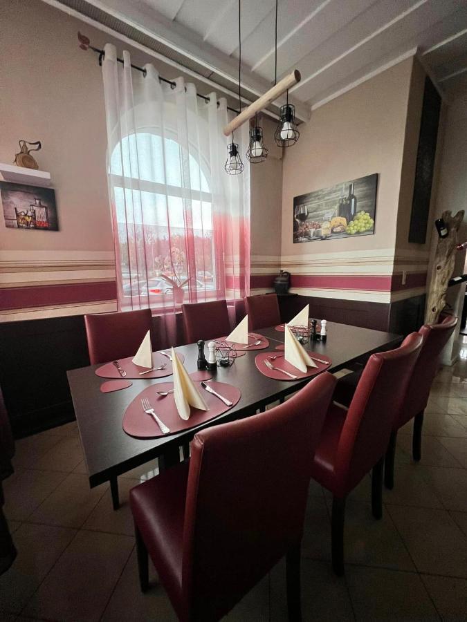 רוטנבורג אוב דר טאובר Hotel-Gasthof "Alter Ritter" מראה חיצוני תמונה