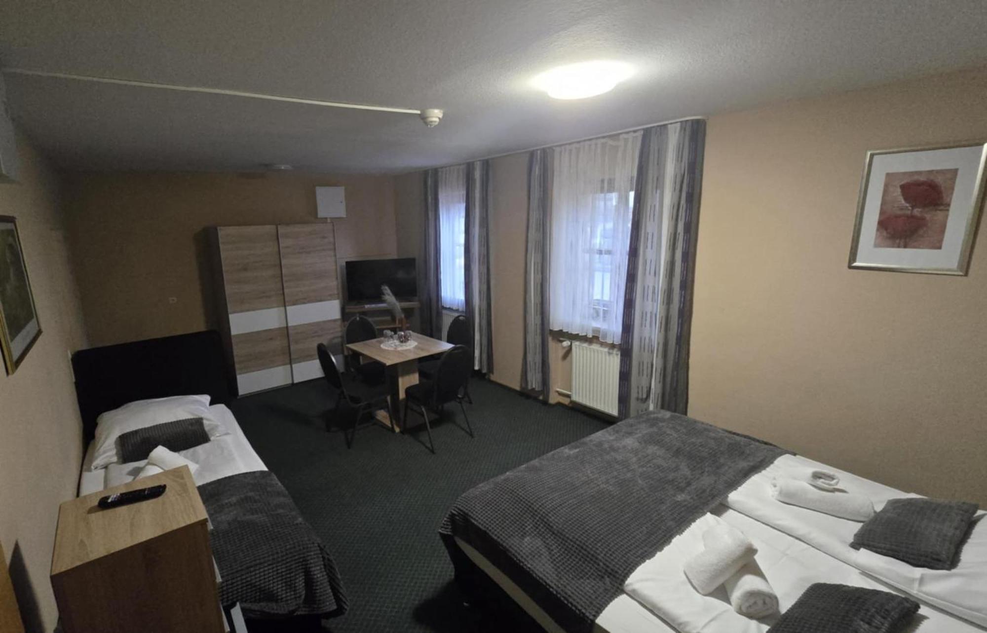 רוטנבורג אוב דר טאובר Hotel-Gasthof "Alter Ritter" מראה חיצוני תמונה