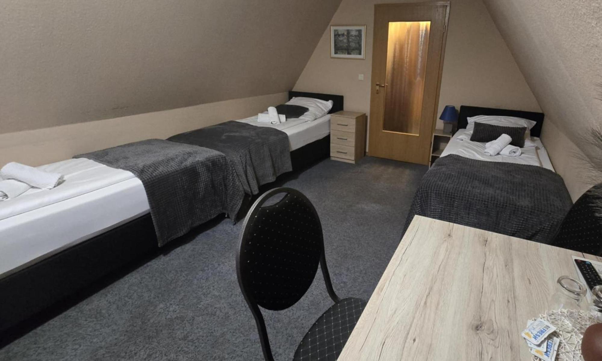 רוטנבורג אוב דר טאובר Hotel-Gasthof "Alter Ritter" מראה חיצוני תמונה