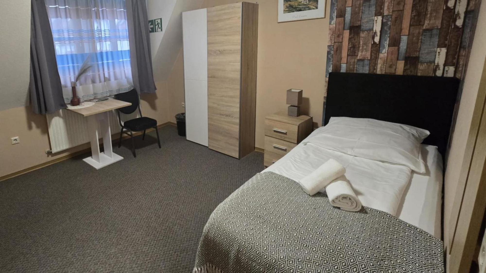 רוטנבורג אוב דר טאובר Hotel-Gasthof "Alter Ritter" מראה חיצוני תמונה